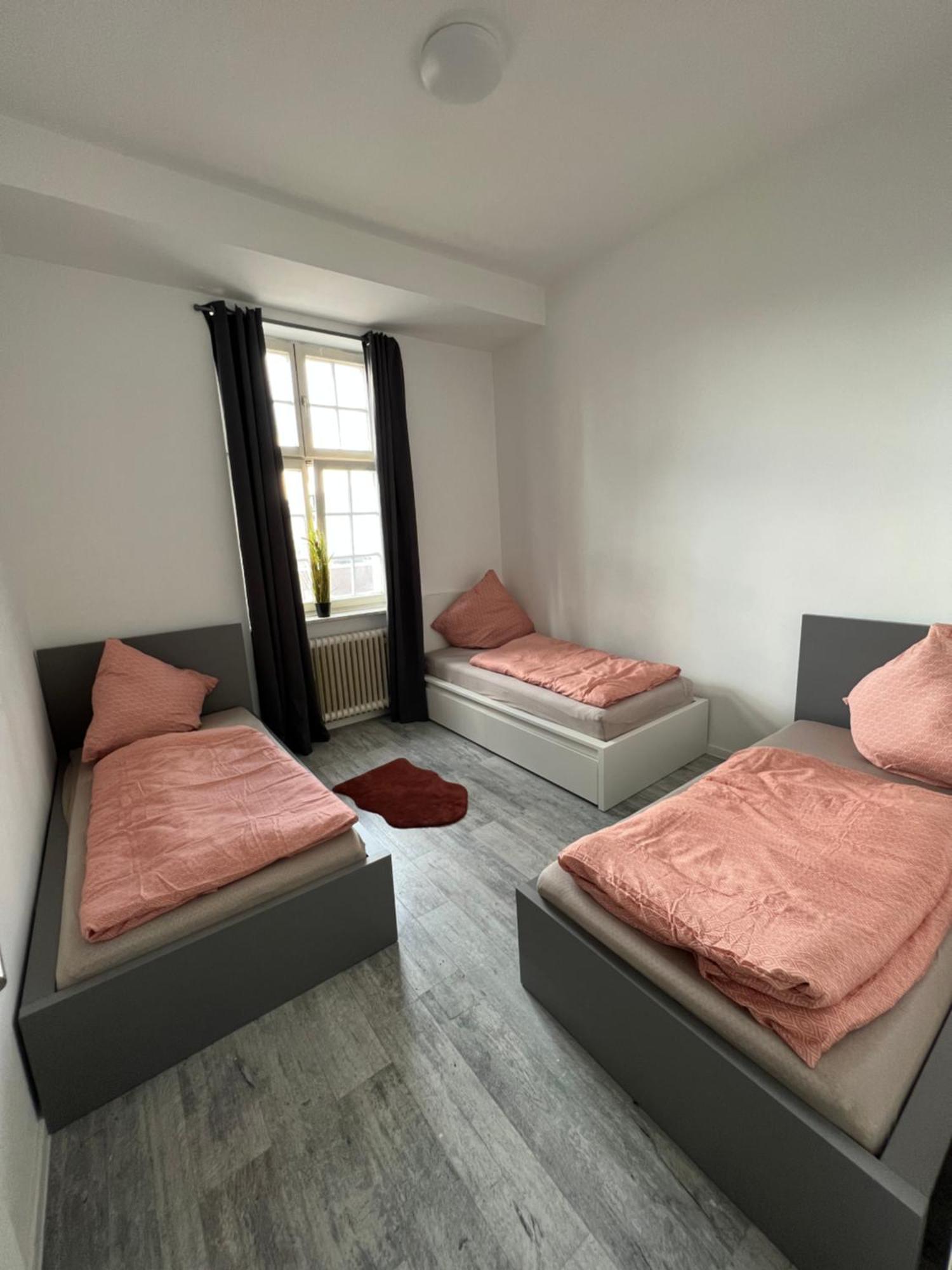 Viersen Schoene Apartments Am Duelkener Bahnhof المظهر الخارجي الصورة